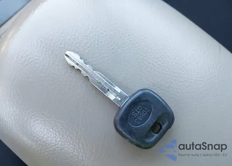 2007 Toyota Rav4 Limited from USA, damaged, VIN JTMBD31V576051672